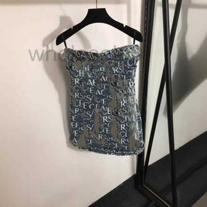 Basic Casual Dresses Designer 2024 Nieuwe Medusa Hardware Buckle Decoratie Volledige afdrukt Taille Wrap Bra Denim Sling -jurk H78K