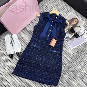 Basic Casual Dresses Designer 2024 Leer Elegante en elegante stijl Bow Tie Dikke Tweed Truck Top -jurk voor vrouwen Reim