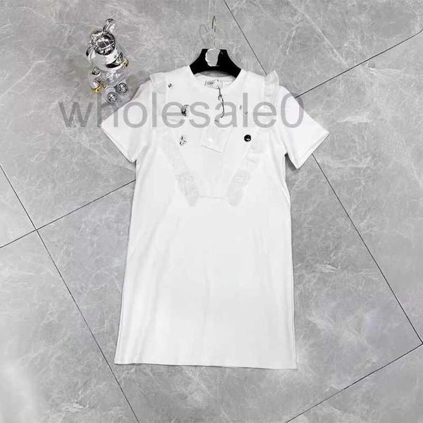 Diseñadores básicos de vestidos casuales 2024 Summer New Cha lindo, dulce, reducción de la edad Auricularia Lace Metal Camiseta decorativa Vestido Zcny