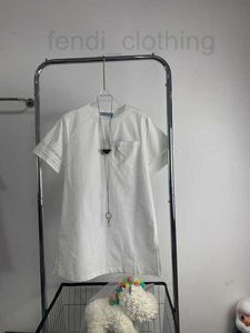 Basic Casual Jurken Designer Merk 2023 Lente/Zomer Nieuw Product Driehoeksketting Losse pasvorm Modieus Opvallend en slank Uitgesneden Kanten T-shirt Rok VB68