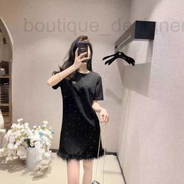 Basic Casual Dresses Designer merk Classic Triangle Full Sky Star Hot Roled Diamond Hand Hand genaaid struisvogelveer Tassel Jurk Slanke Mid rok B7IH