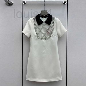 Robes décontractées de base Marque de créateur Miu Jupe trapèze à revers blanc cloutée de diamants, robe slim fit haut de gamme jupe à manches courtes pour femmes