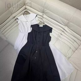 Basic Casual Dresses Designer Brand MM 2024 Zomer Navy Style Big Flip Collar Mouwlevess Dress Dames Design Shirt Academy T4C7