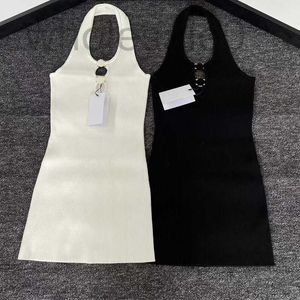 Basic Casual Dresses Designer CE Home Gebreide nek Sexy Backless jurk met slanke en elegante stijl nieuw voor zomer 2023 W1TW