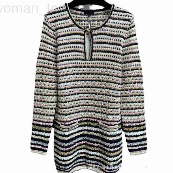 Robes décontractées de base Designer Chan New Women's Round Necy Rainbow Stripe Stripe Tripe Robe K2HF