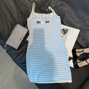 Basic Casual Jurken Designer jurk gebreide halter sexy strip bikini print temperament slanke rok teddy voor vrouw vrouwen t-shirt tees BG7Y
