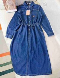 Vestidos Casuais Básicos Designer Início Outono Novo Miu Nanyou Gaoding Commuter Estilo Simples e Elegante Idade Reduzida Logo Denim Vestido WR9M