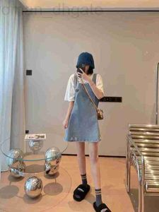 Basic Casual Dresses Designer High-End Denim Camisole Dress voor het vroege voorjaar Nieuw Sweet and Age Reduceren A-Line Women 1Tro