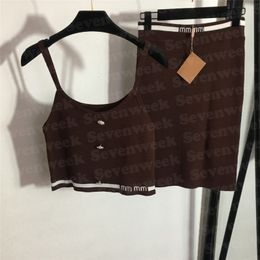 Vestidos informales básicos Diseñador Carta Imprimir Vestido para mujer Camisetas sin mangas Conjuntos Diseñador Sexy Kintted Sling Chaleco Mujeres Faldas Ropa Trajes