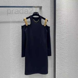 Basic Casual Jurken Designer Pittig Meisje Leren Knoop Strik Off-Shoulder Lange mouwen Jurk Keten Modieus Zacht en Comfortabel Katoenen Gebreide Zwarte Jurk