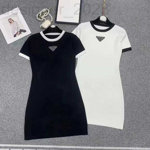 Robes décontractées de base Designer Triangle Standard 2023 Nouvelle robe rétro Mode Classique Noir Blanc Couleur Contraste Simple Slim Manches courtes NYUT