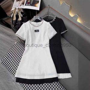 Basic Casual Dresses Designer Damesjurk Miu Familie Parnos Round Round Round Neck Jurk voor dames 24 Zomer Nieuwe modieuze slanke pasvorm en leeftijd Vermindering van zoete meisjesrokrok