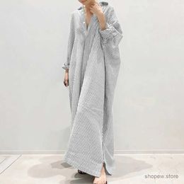 Robes décontractées de base Robe Fashion Femmes Abède Neck Robe rayée