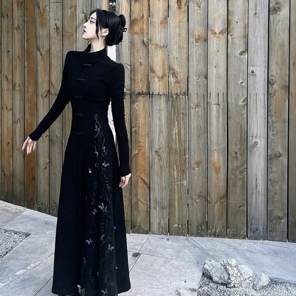 Robes décontractées de base Femmes élégantes Robe noire gothique style chinois Cheongsam à manches longues Slim Y2K Haute qualité Party Fashion 2023 230915