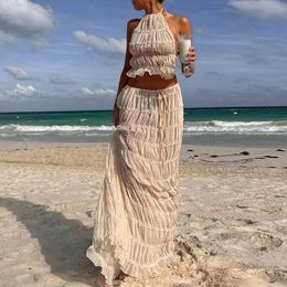 Robes décontractées de base Fashion Backless Drawstrslim Beach Suit 2024 Fêtes de vacances Tenues licou sexy Top creux avec jupe plissée en deux pièces J240516