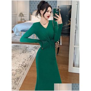 Basis Casual jurken Franse elegante lange jurk vrouwen retro groene elastische twist diamant bodycon ruches fishtail robe feest banket ves dhbwd