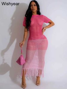 Robes décontractées de base Gradient Femme Sexy Crochet Tassel Tassel Top Beach Robe Hollow Transparent Long Summer Pink Swimwwurs Club Q240430