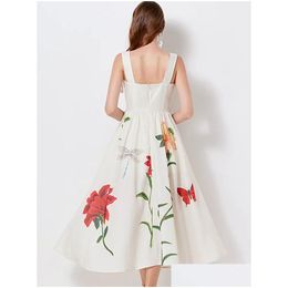 Basis Casual jurken Hoogwaardige Luxe Design Lace Up Butterfly Flower Borduurwerk Vrouwen Print Spaghetti Strap Slim Taille Long Dhuw2