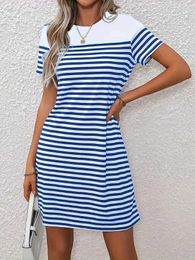 Basis Casual jurken Leisure Fashion Classic Striped Short Sheeved Solid Color Matching T-Shirt Summer Round Neck Dress Dames Blue Y240429