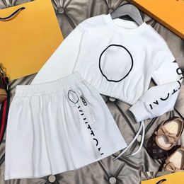 Vestidos casuales básicos Diseñador de lujo Conjuntos de ropa de moda Niñas Camiseta de algodón Dos piezas Top Brand Logo Niños Puff Sleeve Dres Dhsuf