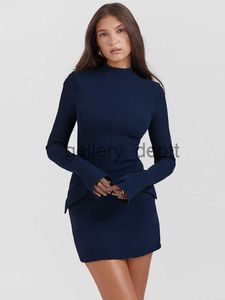 Mozision Bleu Foncé Deux Poches Sexy Mini Robe Pour Femmes 2023 Automne Hiver Nouvelle Manches Longues Moulante Club Robe De Soirée Élégante J230925