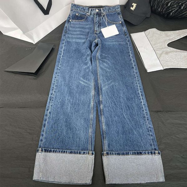 Robes décontractées de base Nanyou Industrie lourde Sentille de conception de diamant roulé à chaud jeans jeans hauts hauts pantalons de jambe droite slim pour femmes