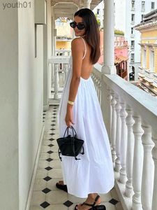 Basic Casual Jurken Sexy Backless Midi-jurk Mouwloos V-hals 2023 Mode Zomer Vrouw Causaal Los Strand Vakantie Wit Lang yq240402