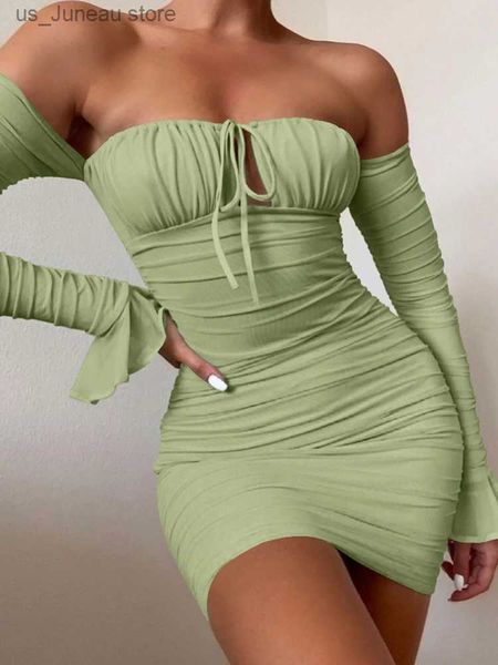 Vestidos casuales básicos Sexy Boob Tube Top Lade-up Push Up Vestido largo Slve Volante Slve Bodycon Mini vestido fruncido Mujeres Vestidos con hombros descubiertos T240330