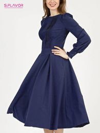 Robes décontractées de base Sflavor femmes à manches longues classique robe midi élégant Oneck couleur marine plissé travail 231212