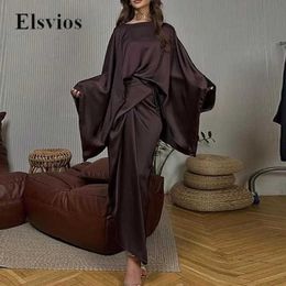 Robes décontractées de base élégantes haut à lacets massifs vintage et jupe Elegant bat wing slve fête Suit Casual Satin Châle irrégulier Offile Two-Piece Set T240523