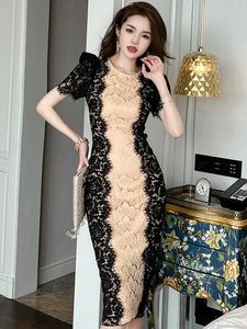 Robes décontractées de base Été français élégant panneau de dentelle contraste robe midi pour les femmes célébrité bulle manches mince robe femme fête banquet vestidos mujer 2024