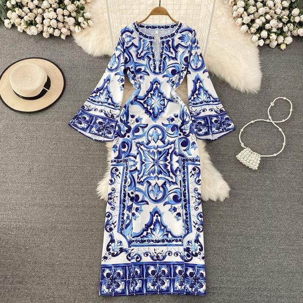 Robes décontractées basiques été piste bleu blanc porcelaine coupe ample robe longue femmes col rond manches flash fleur imprimé bohème côté fendu Maxi Vestidos 230710