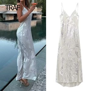 Robes décontractées de base TRAF Satin Corset Robe D'été Pour Les Femmes 2023 Sequin Dos Nu Long Slip Soirée Élégante De Luxe De Bal 230731