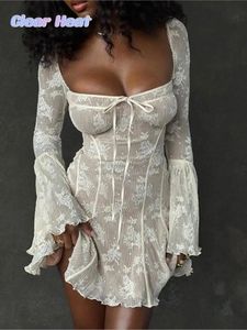 Robes décontractées de base Vintage dentelle blanche mini robe pour les femmes élégantes évasées à manches longues une ligne automne bal soirée robe courte 231110