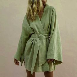 Robes décontractées de base pour femmes en V-collier Vobe Robe 2024 Spring Long Cotton Linn Sash Robes Casual Loose Kimono Cardigan Dressc24315