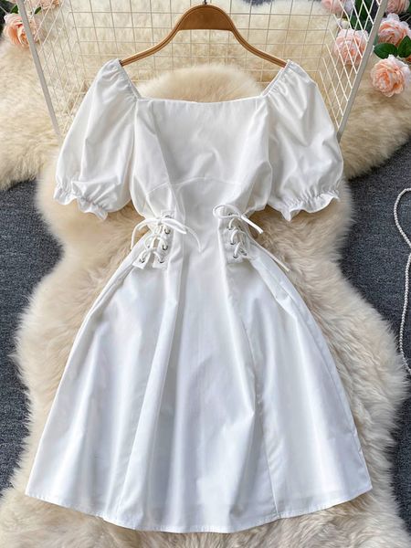 YuooMuoo Limited Grandes Ventes Femmes Robe De Mode D'été Y2K Blanc Noir Gothique Bandage Mini Manches Bouffantes Coréen Partie Robe 230519