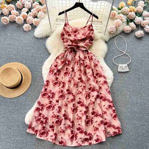 Basis Casual jurken Yuoomuoo Romantische bloemenprint Lange jurk Vintage Rose Print High Taille Spaghetti Riem Summer Dress Lady Beach SundressL2404