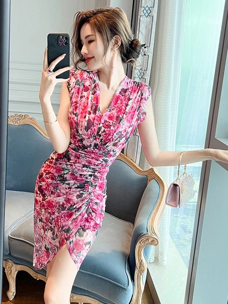 Basique décontracté femmes robes Mini robe femmes élégant coréen doux rétro Rose rouge fleurs plissé taille haute fendu robe courte Femme fête robes Mujer 2024