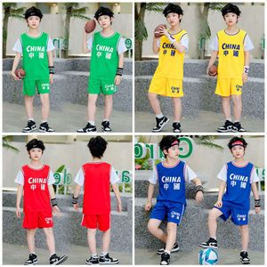 Basketball Jerseys porteurs de chien Uniforme pour enfants à manches courtes à manches à manches courtes à manches courtes pour garçons Summer Deux maillots chinois pour les élèves et les filles de la maternelle