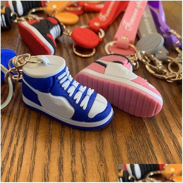 Chaussures de basket-ball porte-clés sangles 3D stéréo chaussure de sport Pvc porte-clés pendentif sac de voiture pendentifs cadeau 8 couleurs livraison directe