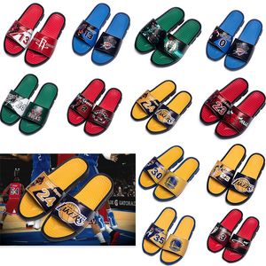 Modèle d'étoile de basket-ball Pantoufles Hommes Été Sandales en caoutchouc Beach Slide Designer Mode Tongs antidérapantes Chaussures d'intérieur Taille 40-45