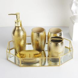 Ensemble d'accessoires de bain 5 pièces brosse de lavage domestique tasse distributeurs de savon liquide plats mode Goldern accessoires de salle de bain en céramique