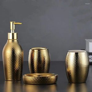 Accesorio de baño conjunto de cerámica de cerámica de cerámica de jabón dorado botella de cepillo de dientes de botella pareja tazas de lavado bucales herramientas de lavado