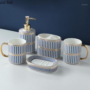 Juego de accesorios de baño Cerámica Azul Rosa Rayas verticales Lavado Producto de baño de cinco piezas Taza de enjuague bucal Jabonera Botella de loción Cepillo de dientes Hol