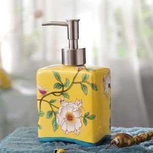 Ensemble d'accessoires de bain, distributeur de savon pour les mains de Style chinois, bouteille en céramique rechargeable en porcelaine florale, récipient de shampoing Vintage amovible pour la maison
