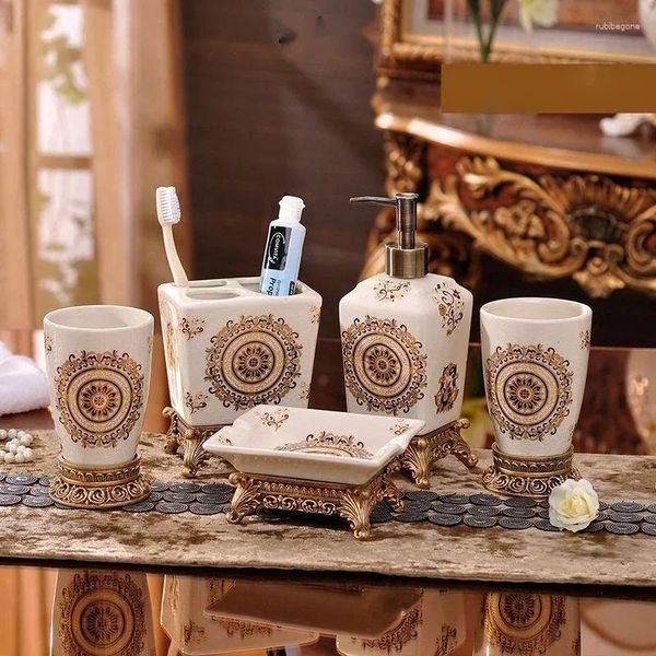 Ensemble d'accessoires de bain en céramique européenne, 5 pièces, salle de bain, gargarisme, porte-brosse à dents créatif, produits de tasse pour Couples