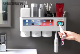Badaccessoire set Gesew magnetische adsorptie omgekeerde tandenborstelhouder automatische tandpasta squeezer dispenser opslagrek badr4447153