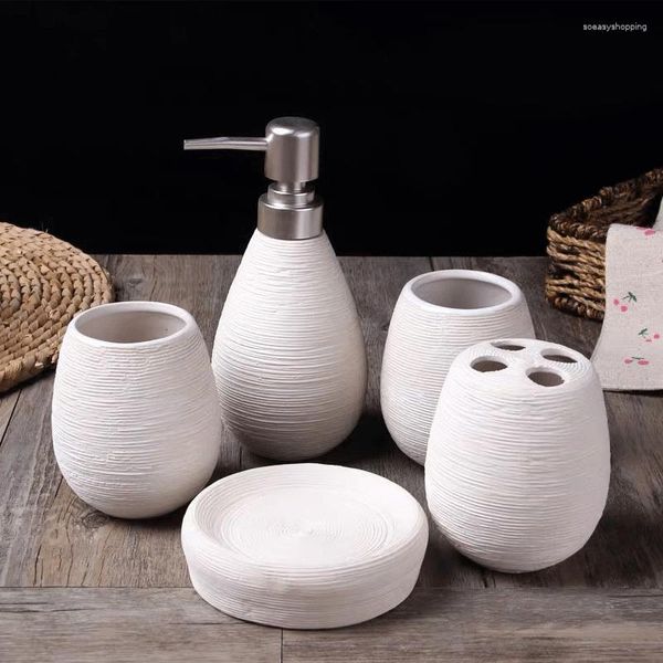 Accesorio de baño set nordic stripe botella copa de gárgaras accesorios de baño de cerámica dispensador de jabón de cerámica decoración del plato