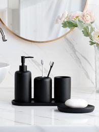 Ensemble d'accessoires de bain accessoires de salle de bain noirs haut de gamme avec distributeur de savon porte-brosse à dents Dis plateau à gobelet décor à la maison