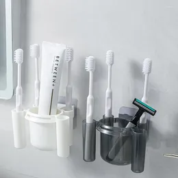 Bath accessoire Ensemble de dentifrice de toilette Dispensateur Brosse à dents Brosse de lavage Table de rangement Rack Organisez les ensembles d'artefacts Aucun coup de poing requis